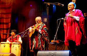 Le groupe LOS KOYAS et son r&eacute;pertoire latino-am&eacute;ricain vari&eacute;.